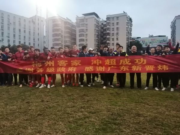 正如习近平总书记所说，;中国共产党的百年奋斗史就是一部理想信念的历练史、党性修养的教科书，《1921》这部影片定将为观众带来一个了解党史、了解中华民族伟大复兴历程的生动窗口